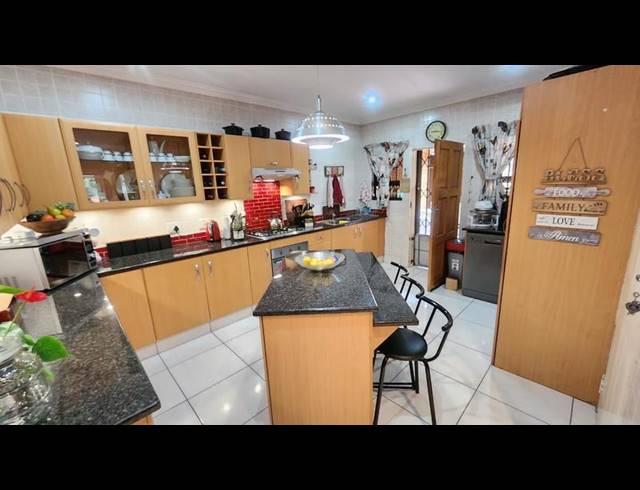 3 BEDROOM CLUSTER FOR SALE IN NEWMARKET